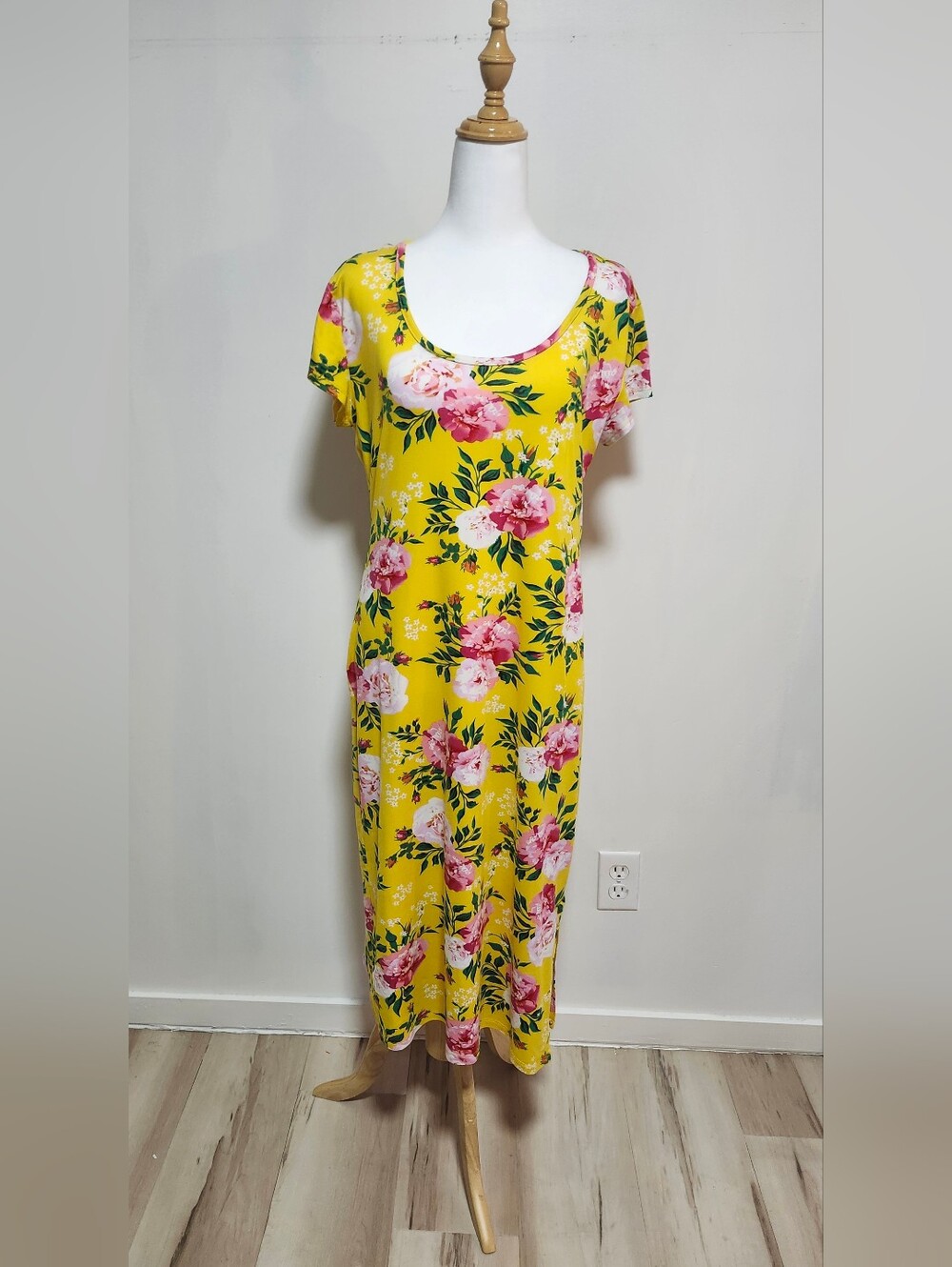 Yellow Floral Scoop-Neck Midi Dress